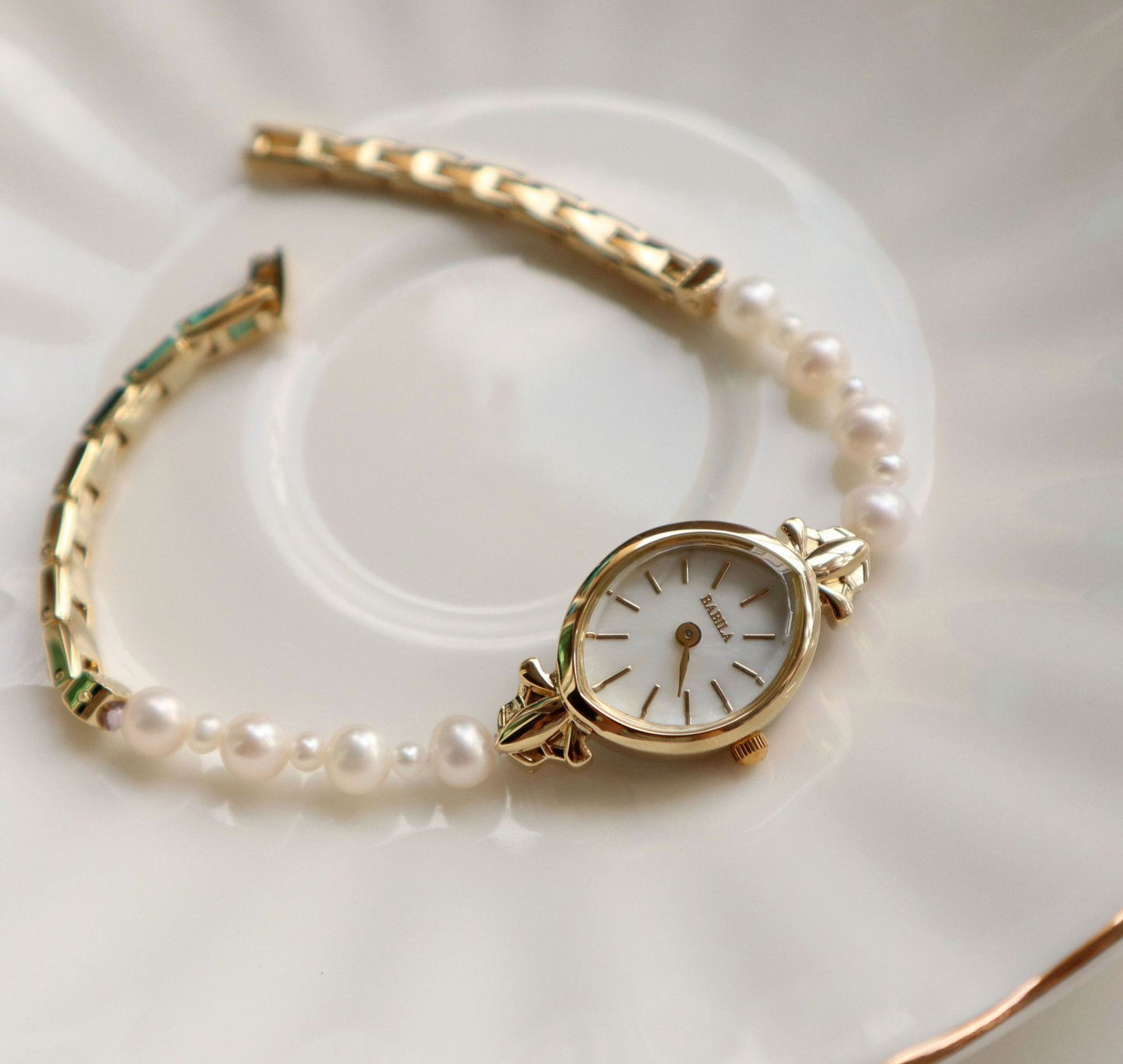 Natural pearl bracelet watch for ladies