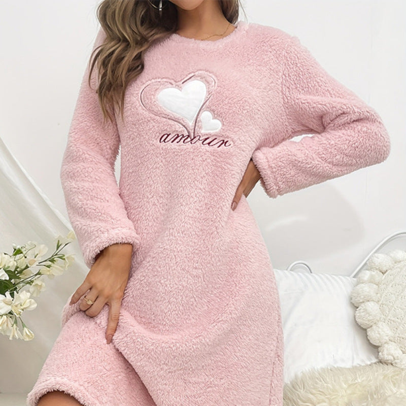 Foreign trade autumn and winter pink love flannel long sleeve padded nightgown pullover long cute European and American style home clothes