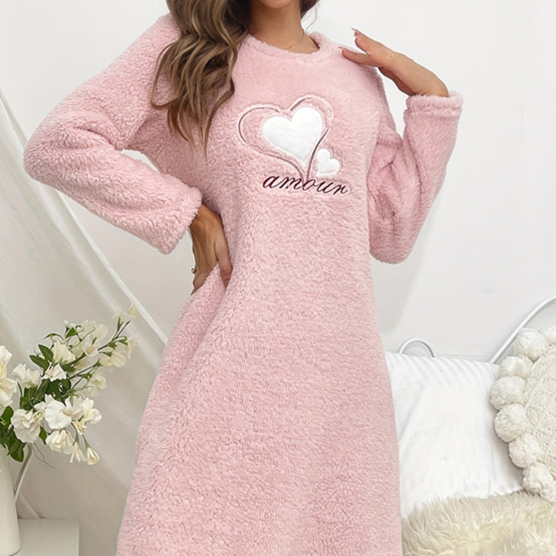 Foreign trade autumn and winter pink love flannel long sleeve padded nightgown pullover long cute European and American style home clothes